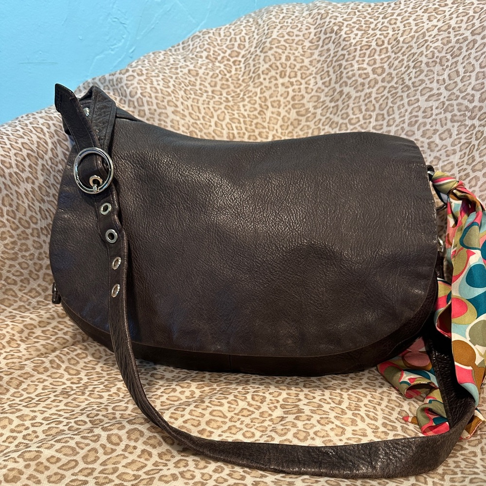 Dark brown Coach Crossbody purse withh shoulder strap